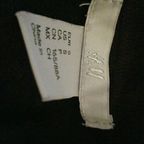 H&M Women cardigan, black color, size s - Picture 7 of 7